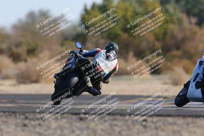 media/Dec-18-2022-SoCal Trackdays (Sun) [[8099a50955]]/Turn 7 Backside (1125am)/